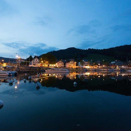 Hotel De La Truite & Spa Le Petit Nautilus Le Pont エクステリア 写真