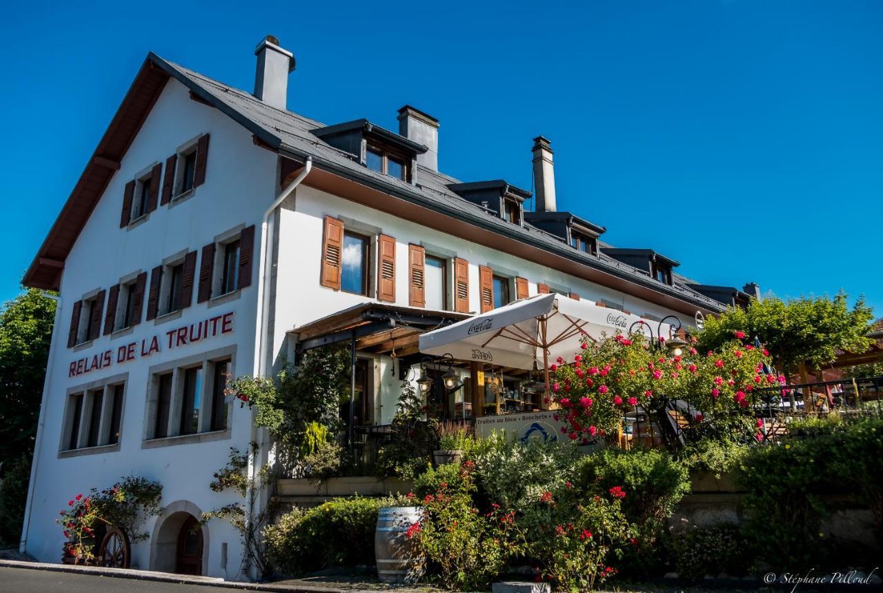 Hotel De La Truite & Spa Le Petit Nautilus Le Pont エクステリア 写真