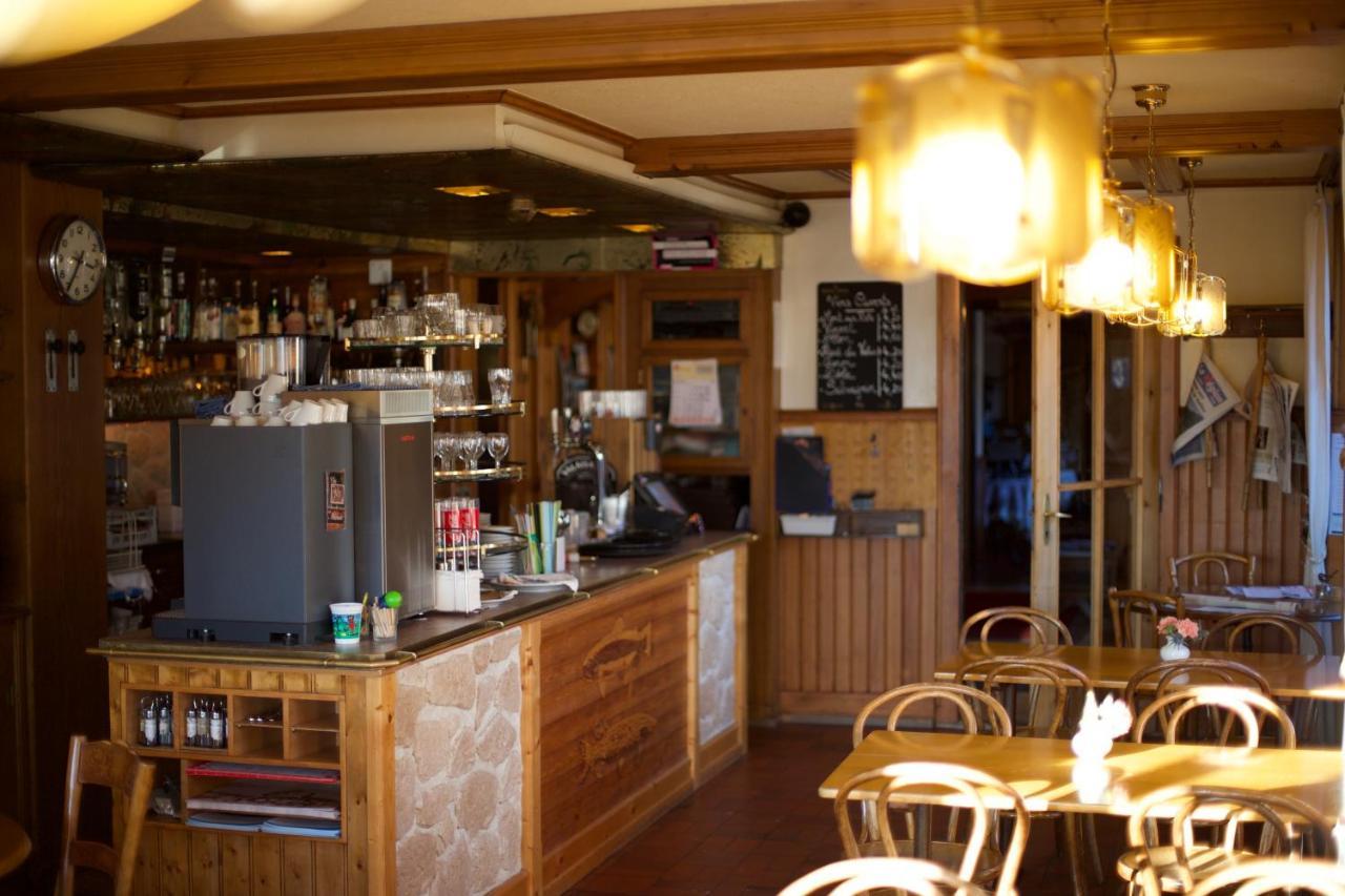 Hotel De La Truite & Spa Le Petit Nautilus Le Pont エクステリア 写真