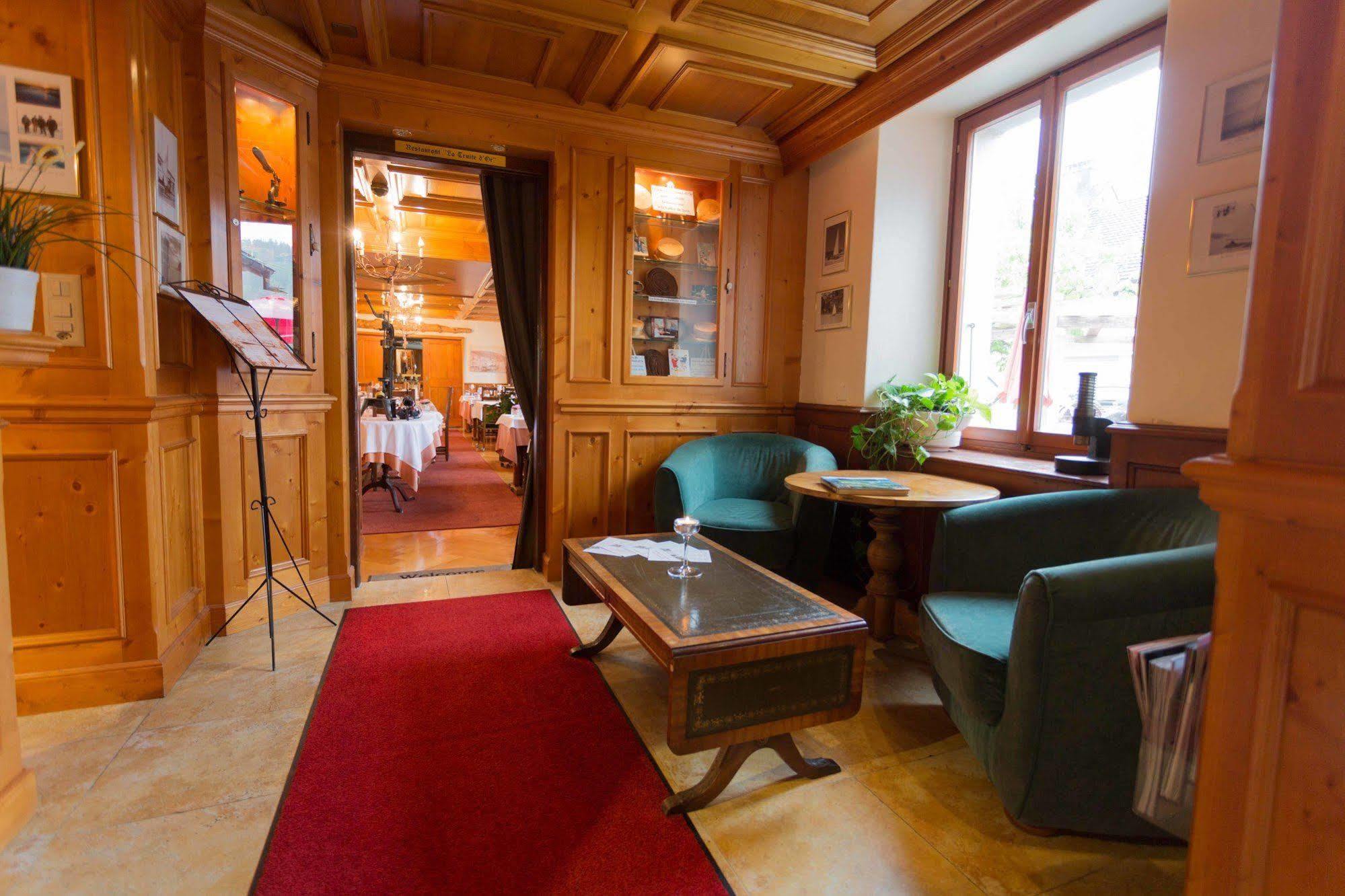 Hotel De La Truite & Spa Le Petit Nautilus Le Pont エクステリア 写真